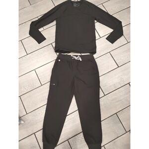 Figs Women's Black Long Sleeve Top and Jogger Scrub Set